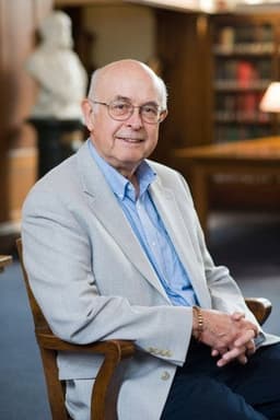 Photo of Paul Knitter