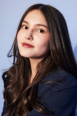 Photo of Isabel DeRoy-Olson