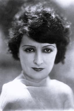 Photo of Vivian Gibson