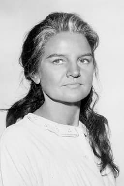 Photo of Vivian Nathan