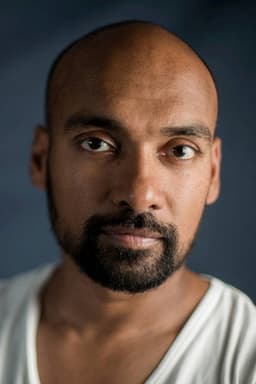 Photo of Gary Pillai