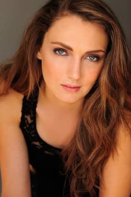 Photo of Hannah Levien