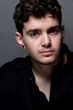 Photo of Elliot Fletcher