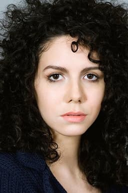 Photo of Lauren Molina