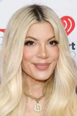 Photo of Tori Spelling