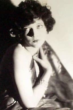 Photo of Ivy Harris