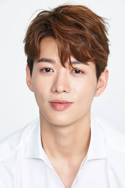 Photo of Moon You-kang