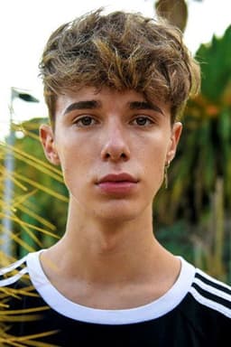 Photo of Alejandro Reina
