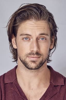 Photo of Lincoln Younes