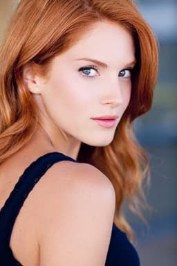 Photo of Stephanie Lynn