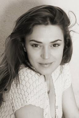 Photo of Lisa Bor