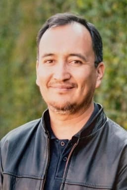 Photo of Israel Flores