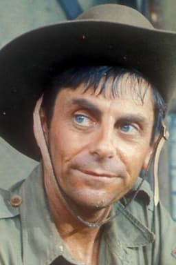 Photo of Melvyn Hayes