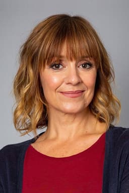 Photo of Zoë Henry