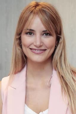 Photo of Alba Carrillo
