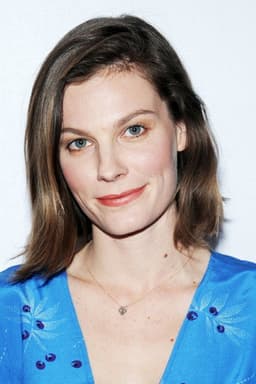 Photo of Lindsay Burdge