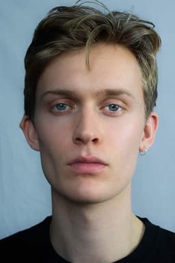 Photo of Freddie Dennis