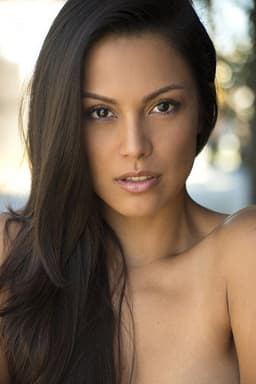 Photo of Raquel Pomplun