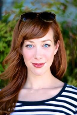 Photo of Alie Ward