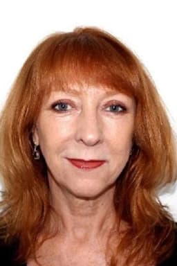 Photo of Leni Harper
