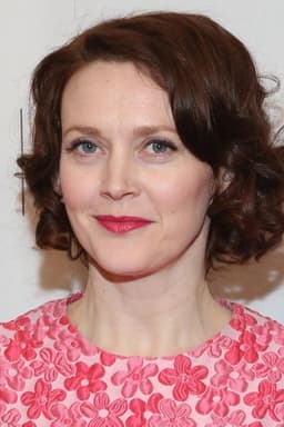 Photo of Simone Kirby