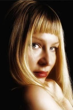 Photo of Samantha Newark