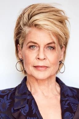Photo of Linda Hamilton