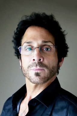 Photo of Deen Castronovo