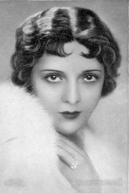 Photo of Suzy Vernon