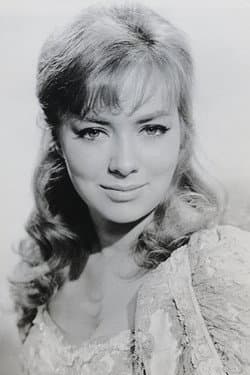 Photo of Beth Rogan