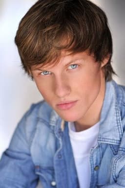 Photo of Connor Weil