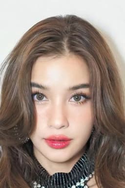 Photo of Wannarot Sonthichai