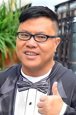Photo of Roger Wu