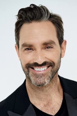 Photo of Guillaume Lemay-Thivierge