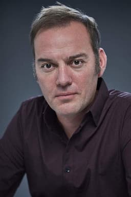 Photo of Laurence Saunders