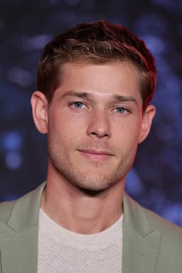 Photo of Mason Dye