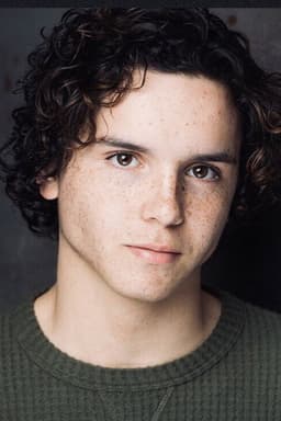 Photo of Noah Lomax