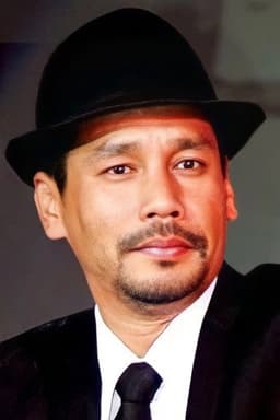 Photo of Pongsak Pongsuwan