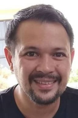 Photo of Christopher Roxas