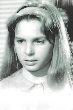 Photo of Shari Lee Bernath
