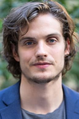 Photo of Daniel Sharman