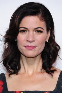 Photo of Lauren Stamile