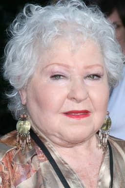 Photo of Estelle Harris