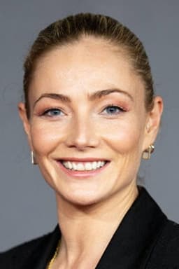 Photo of Clara Paget