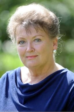 Photo of Sarah Badel