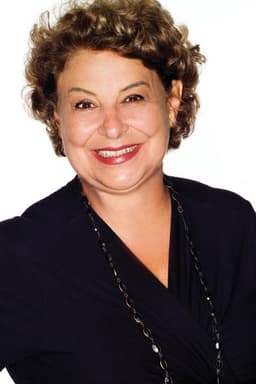 Photo of Cláudia Mello