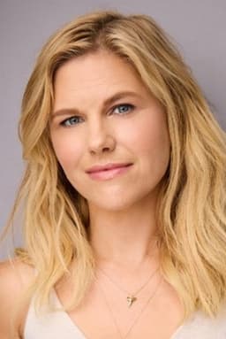 Photo of Rachel Avery