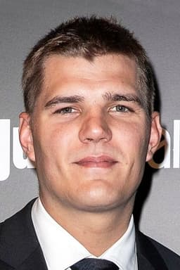 Photo of Chris Zylka