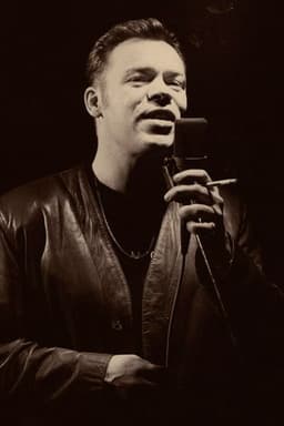 Photo of Ali Campbell