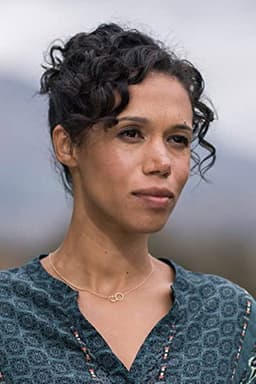 Photo of Vinette Robinson